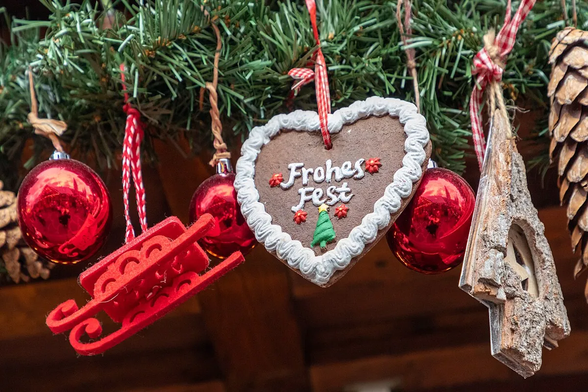 Décorations de Noël et pain d'épices